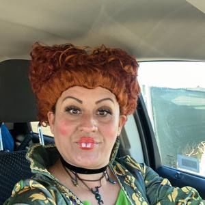 Meet your Posher, Rossy